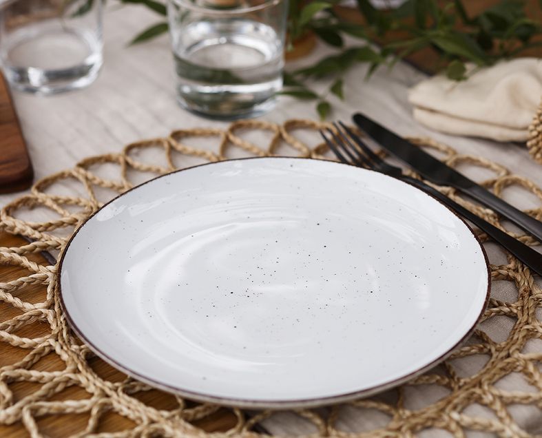 CHODZIEZ | Poland | Since 1852 | Elegant, Classic Design Porcelain | Dinner Set - City CT00 | 18 Pcs.